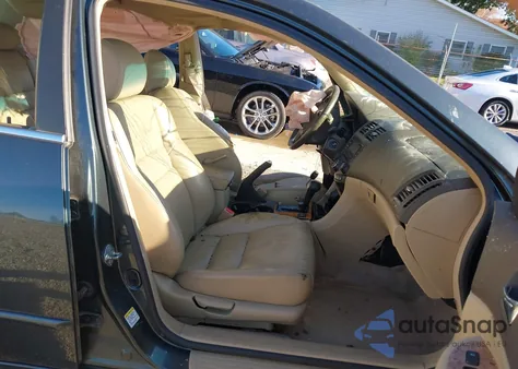 2004 Honda Accord 2.4 Ex z USA, uszkodzony, nr VIN 1HGCM56804A093695